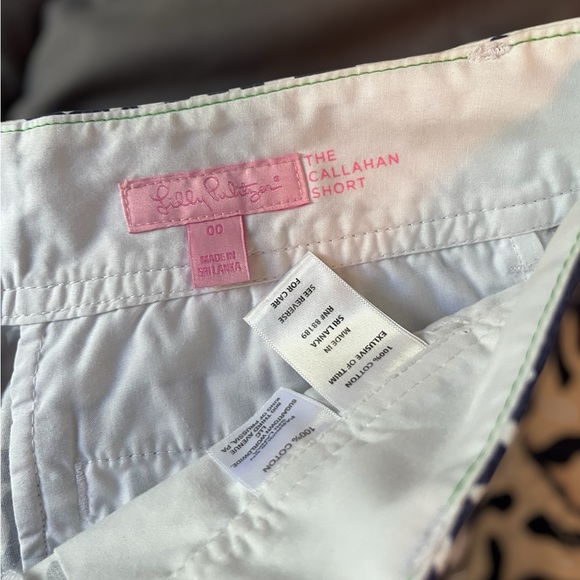 Lilly Pulitzer The Callahan Short. Size 00. Navy & White. Reef Cotton Chino - Picture 6 of 11